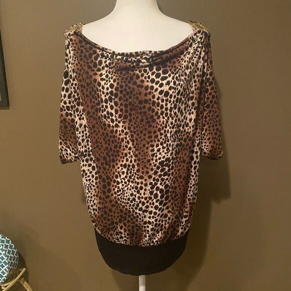 Julie’s Closet Cold Shoulder Leopard Print Sz 1X - Picture 13 of 13